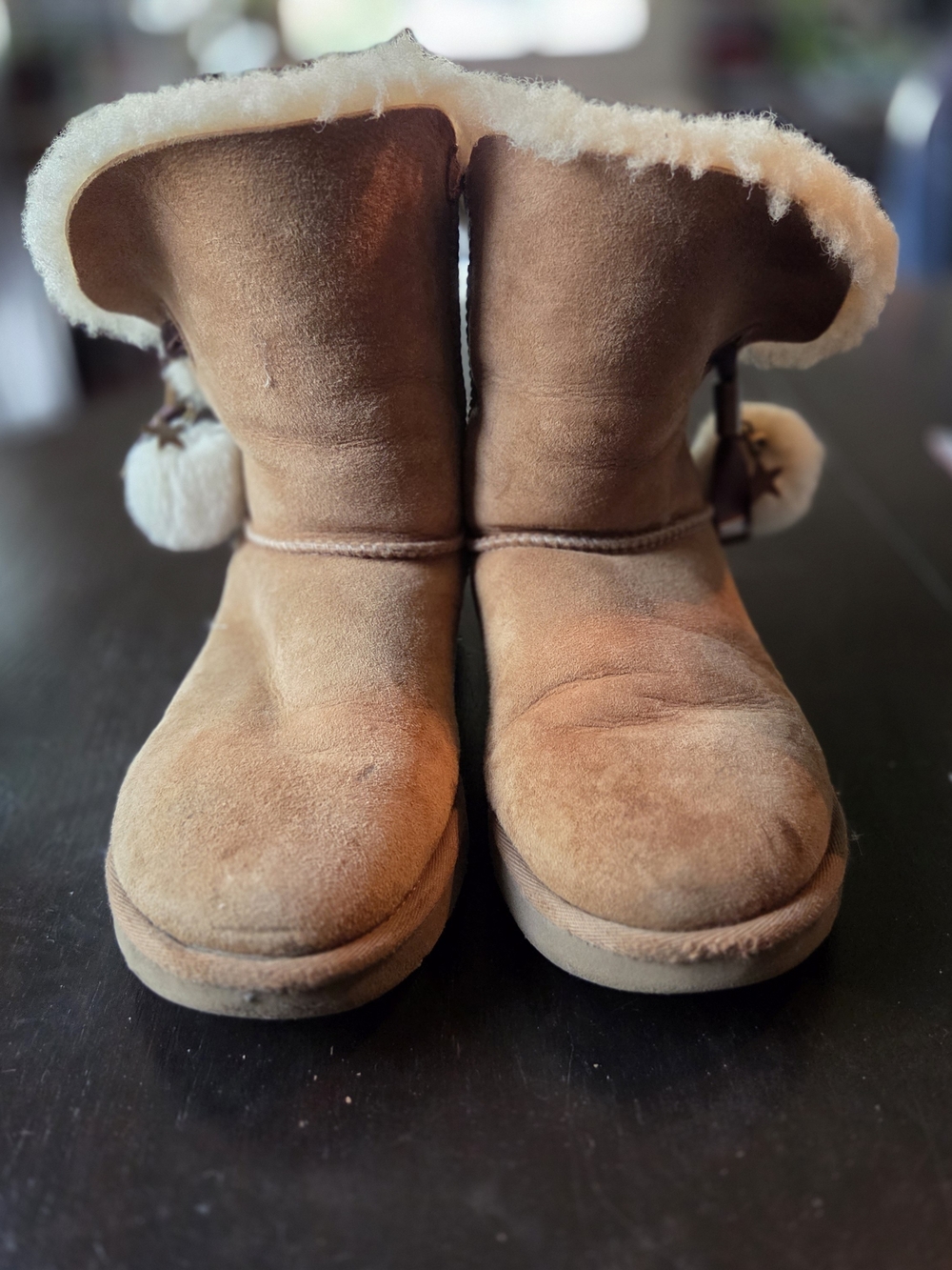 UGG Irina Tessie Pom Pom boots feature, chestnut size womens 8